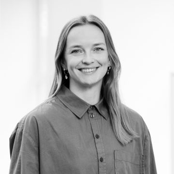 Louise Agersnap Scherer Bw